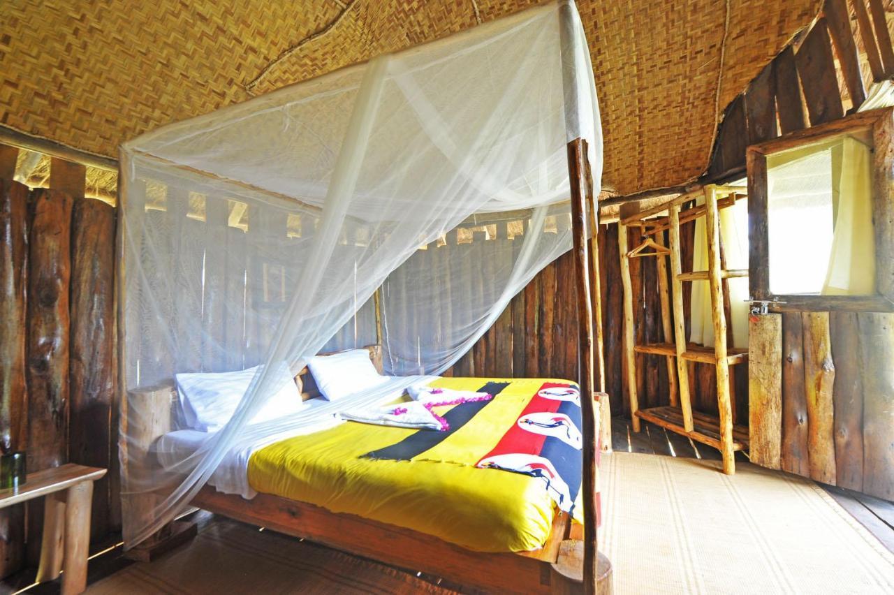 Bullbush River Camp Kihihi Экстерьер фото